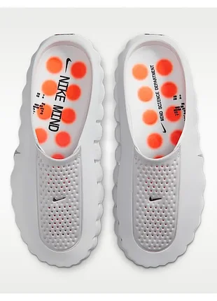 Женская обувь nike. новые кроссовки и шлепанцы. оригинальный стиль, комфорт и качество.