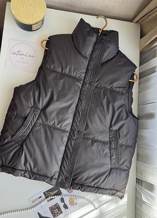 Жіноча утеплена жилетка oversize