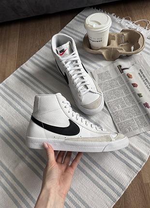 Високі кросівки nike blazer