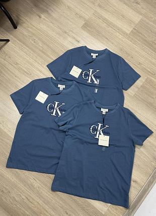 Calvin klein футболка оригінальна нова з біркою