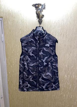 Желетка the north face