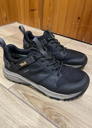 Кросівки teva gore-tex