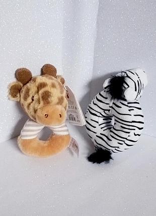 Брязкальце у формі жирафа з колекції keeleco від бренду keel toys.