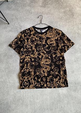 H&m divided оригінал чоловіча футболка в принт з принтом чорна стильна фірмова брендова легка тонка літня на літо s m