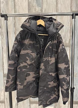 Пуховик жіночий canada goose камуфляж, розмір xs/s