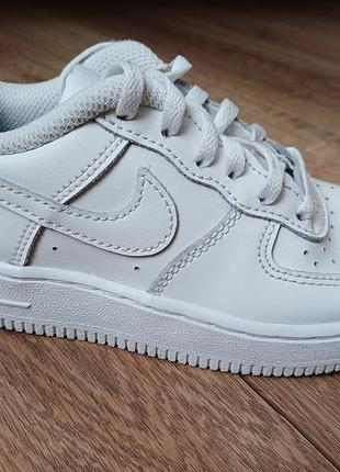 Кроссовки nike force 1, оригинал. р 29 по стельке факт 19 см.