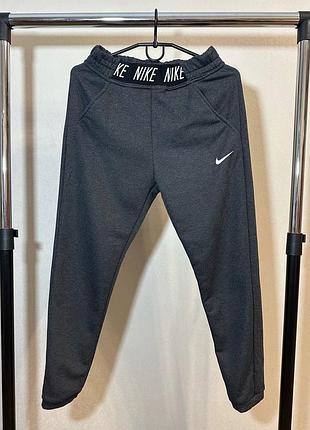 Штани nike на зріст 146-156 см