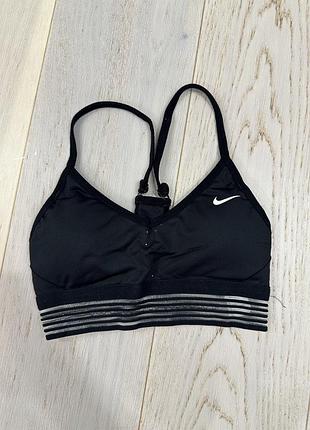 Спортивний топ nike indy cooling bra