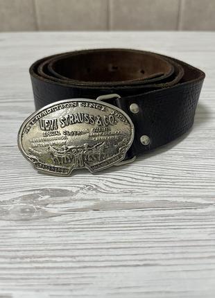 Шкіряний чоловічий ремінь levi’s billy plague belt