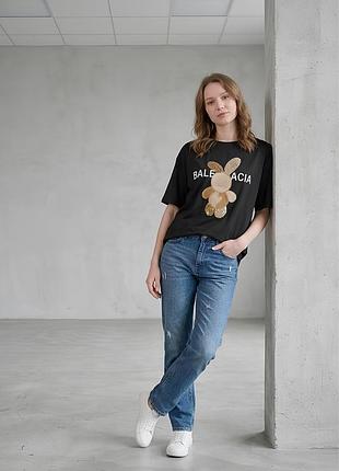 Футболка жіноча вільна з бежевим кроликом g&n чорна