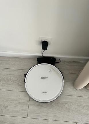 Робот пилосос ecovacs deebot