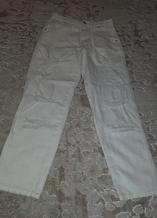 Женские джинсы