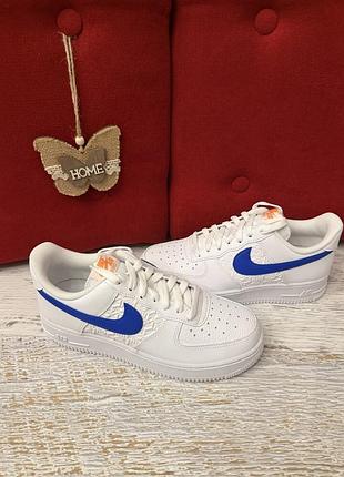Кожаные фирменные кроссовки nike 38,5р.