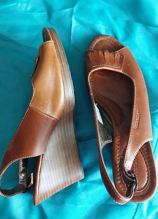 Коричневые кожаные босоножки sebago, 39.