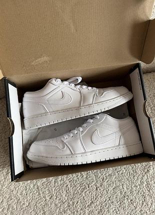 Кросівки кроссовки air jordan 1 low 43p