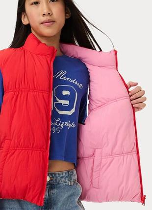Дитяча двостороння жилетка marks&amp;spencer у забарвленні pink red з водовідштовхувальним ефектом/15259/