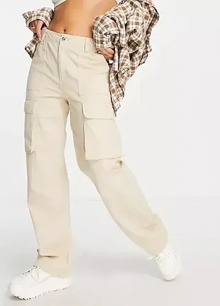 Bershka medium rise cargo straight xs/s/m карго штаны брюки женские