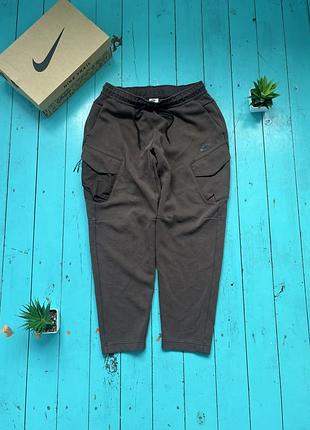 Спортивні штани nike tech fleece cargo, розмір l, штани nike tech, карго штани nike