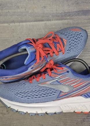 Кроссовки brooks