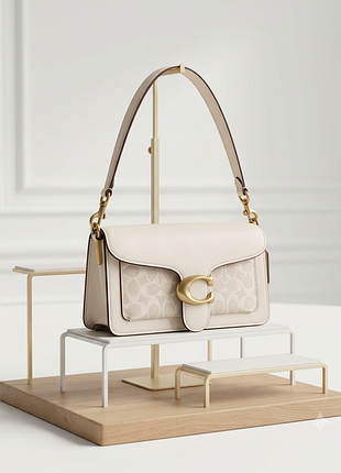 Сумка женская coach молочная белая кожа средняя клатч