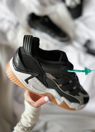 Adidas кросівки 3