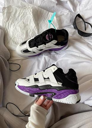 Adidas кросівки