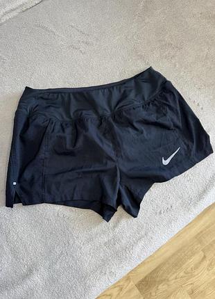 Чорні спортивні жіночі шорти хс nike