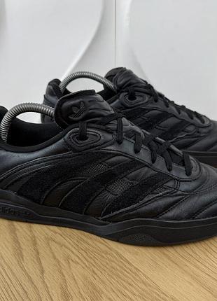 Оригінальні шкіряні кросівки adidas predator mundial