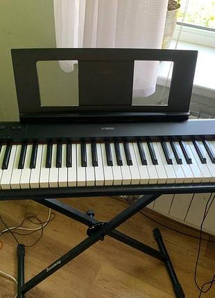 Цифрове піаніно yamaha np-12 + підставка + педаль | відмінний стан