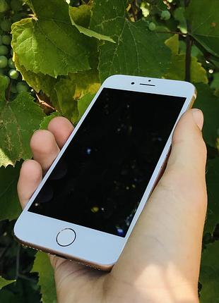 Продам айфон 8 на 64gb 2