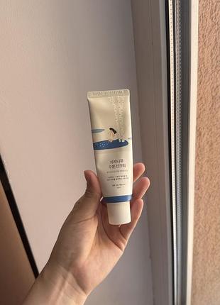 Сонцезахисний крем round lab birch juice moisturizing sunscreen spf 50+ pa++