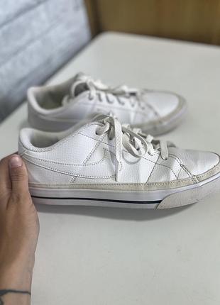 Шкіряні білі кеди nike