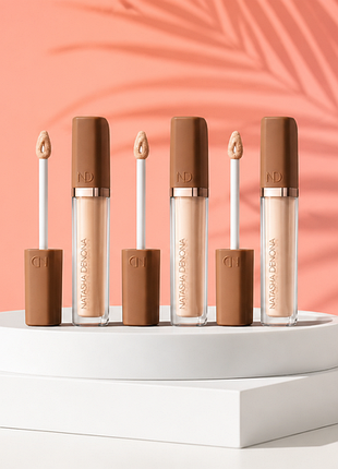 Консилер natasha denona 
hy-glam brightening & hydrating medium to full coverage crease proof serum concealer
