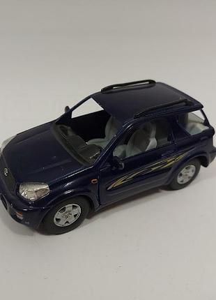 Машинка моделька тачка rav4