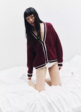 Крутой свитер zara