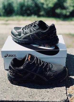 Чоловічі кросівки asics