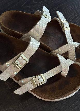 Birkenstock сандалі