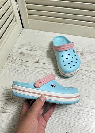 Шльопанці crocs