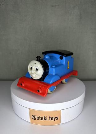 Вінтажний дитячий паровозик томас із серії «my first thomas» (мій перший томас) від відомого британського бренду golden bear.