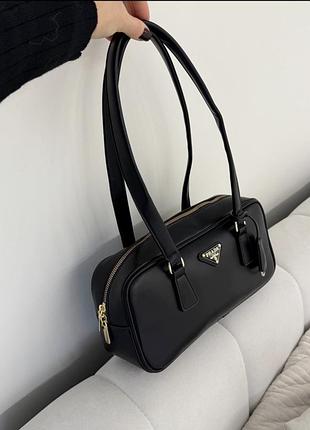 Женская сумка prada bowling bag черная, экокожа, на плечо