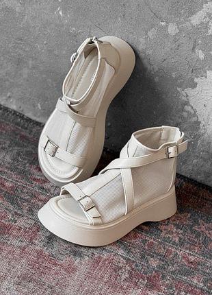 Women's summer shoes