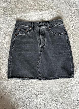 Джинсова чорна спідниця levi’s