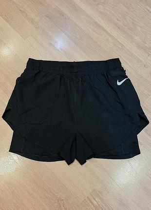 Бігові шорти nike на dri fit, розмір s