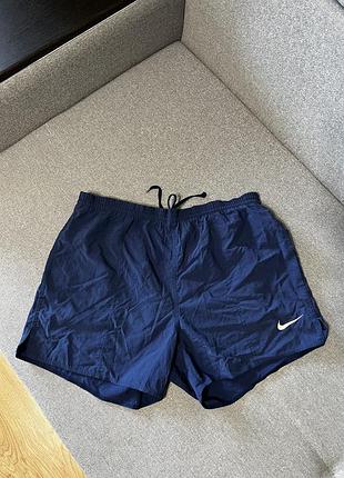 Вінтажні шорти nike л розміру