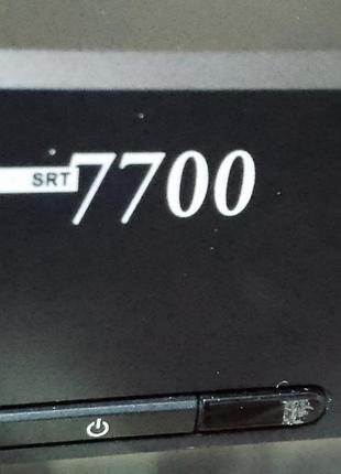 Цифровий супутниковий ресивер srt 7700 
тільки тюнер те, що видно на фото