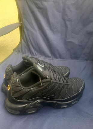 Nike air max plus triple black 604133-050