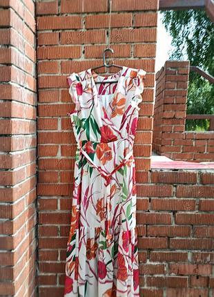 ​летнее длинное платье-макси с ярким floral-принтом camaïeu