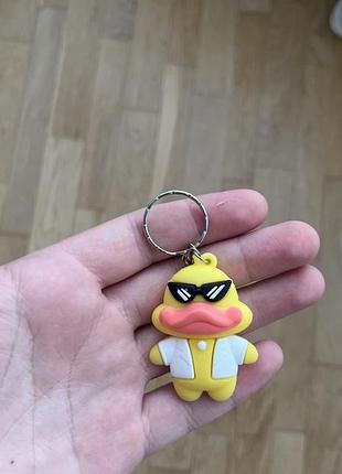 Продам брелок на ключі