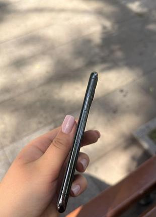 Iphone 11pro 4