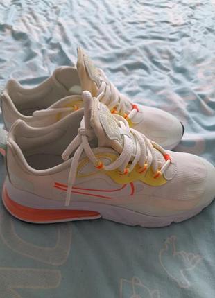 Кроссовки nike